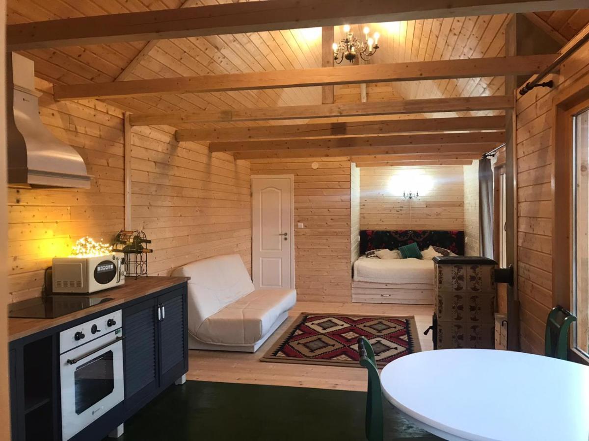 La Noi La Munte Villa Matisesti Bagian luar foto