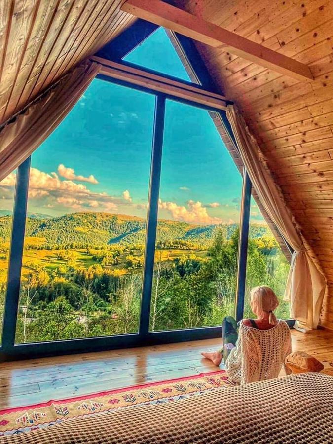 La Noi La Munte Villa Matisesti Bagian luar foto