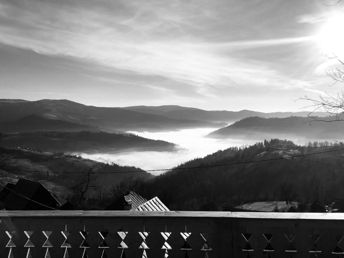 La Noi La Munte Villa Matisesti Bagian luar foto