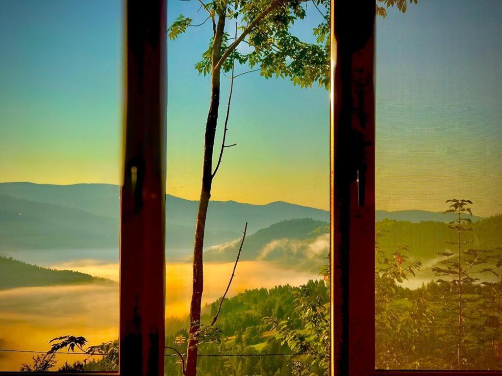 La Noi La Munte Villa Matisesti Bagian luar foto