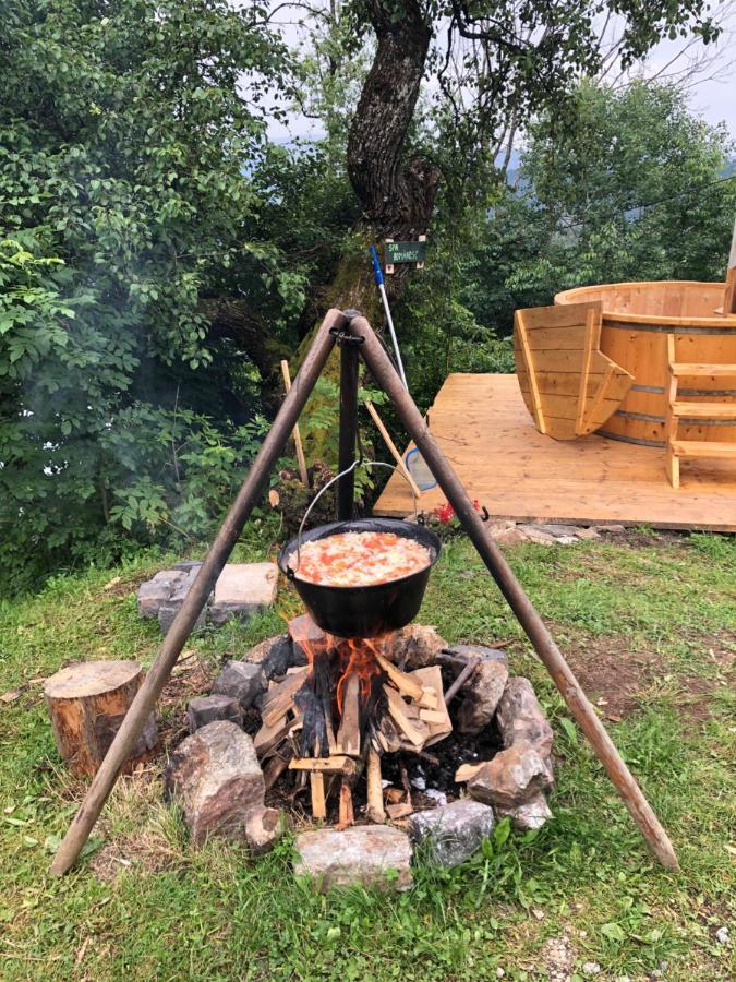 La Noi La Munte Villa Matisesti Bagian luar foto