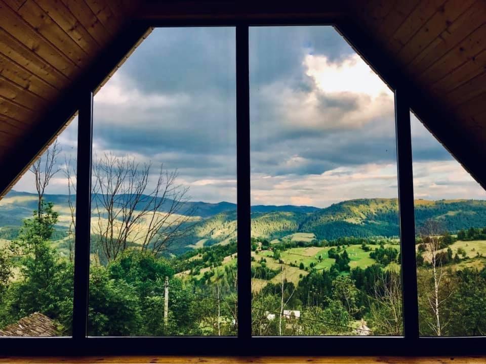 La Noi La Munte Villa Matisesti Bagian luar foto